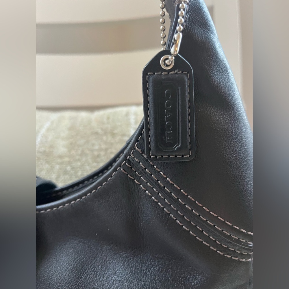 Vintage Coach Soho F1197 Black Leather Buckle Shoulder Bag – Y2K 2000s Classic - Picture 6 of 12